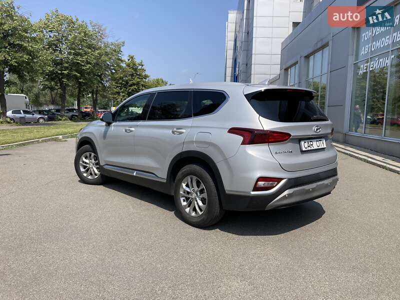 Позашляховик / Кросовер Hyundai Santa FE 2019 в Києві