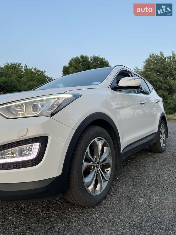 Позашляховик / Кросовер Hyundai Santa FE 2012 в Звенигородці