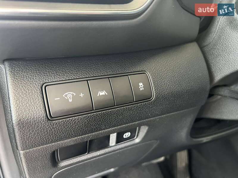 Позашляховик / Кросовер Hyundai Santa FE 2021 в Миколаєві