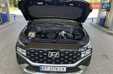 Внедорожник / Кроссовер Hyundai Santa FE 2021 в 