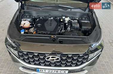 Внедорожник / Кроссовер Hyundai Santa FE 2021 в 