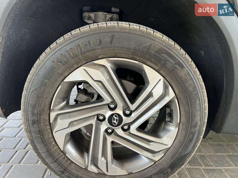 Позашляховик / Кросовер Hyundai Santa FE 2021 в Миколаєві