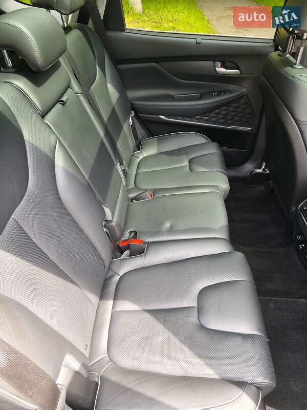 Внедорожник / Кроссовер Hyundai Santa FE 2021 в Львове