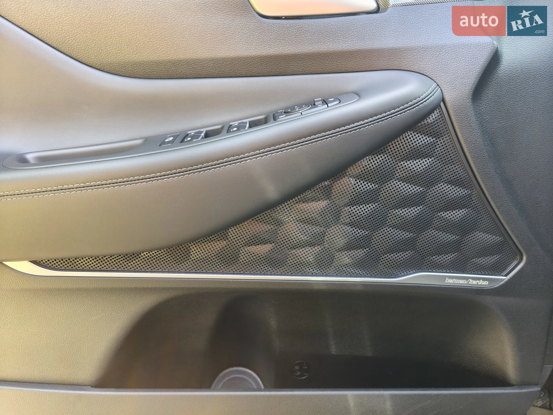 2021 Hyundai Santa Fe - мініатюра 30