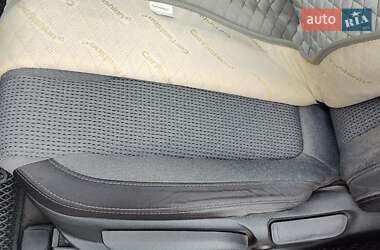 Позашляховик / Кросовер Hyundai Santa FE 2011 в 