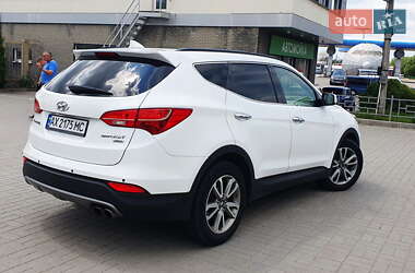 Внедорожник / Кроссовер Hyundai Santa FE 2015 в 