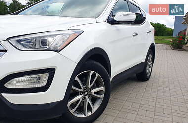 Внедорожник / Кроссовер Hyundai Santa FE 2015 в 