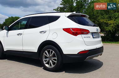 Внедорожник / Кроссовер Hyundai Santa FE 2015 в 