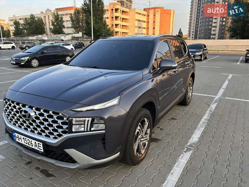 Внедорожник / Кроссовер Hyundai Santa FE 2021 в 