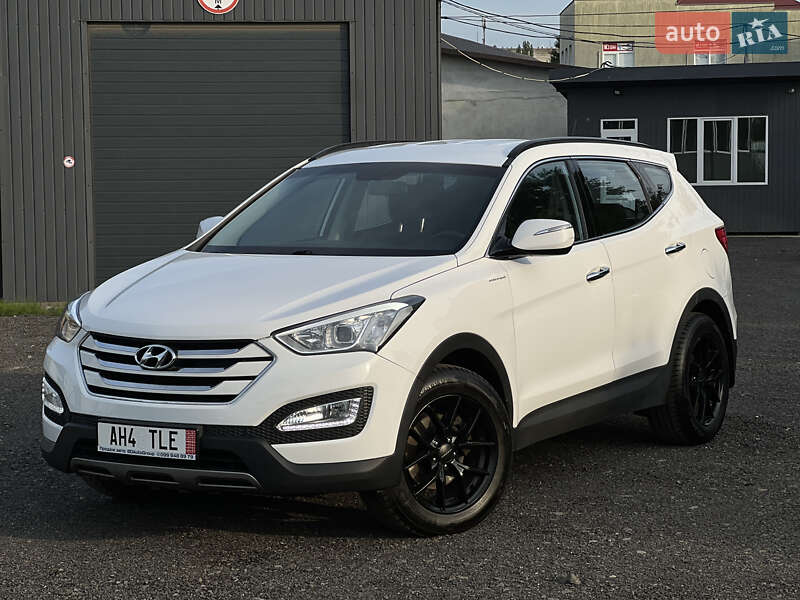 Позашляховик / Кросовер Hyundai Santa FE 2013 в Ужгороді