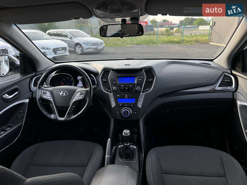 Позашляховик / Кросовер Hyundai Santa FE 2013 в Ужгороді