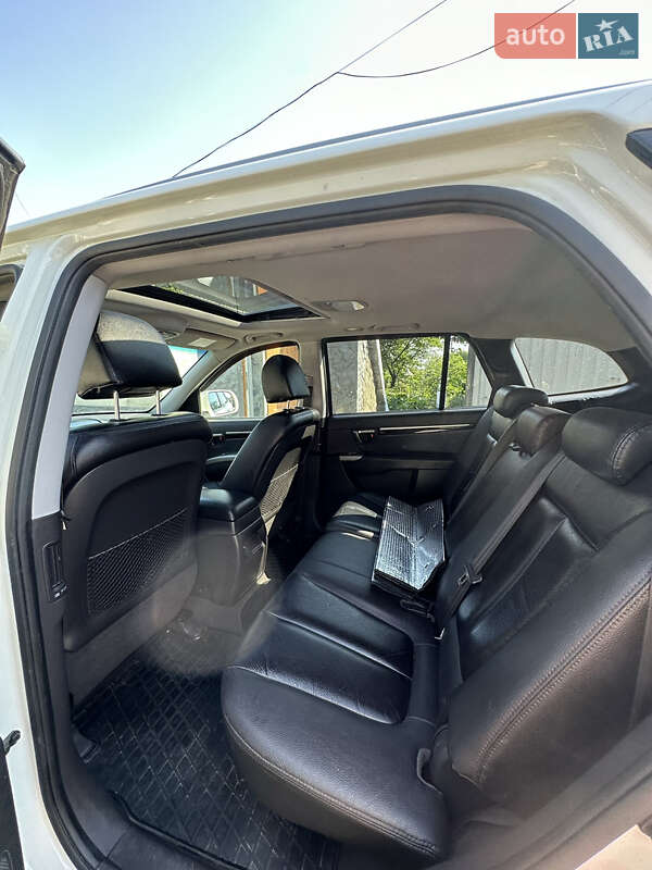 Внедорожник / Кроссовер Hyundai Santa FE 2010 в Снятине