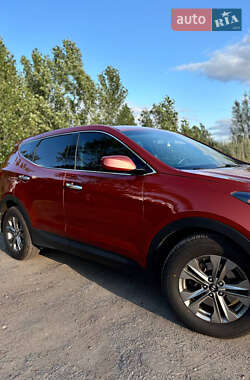 Внедорожник / Кроссовер Hyundai Santa FE 2015 в 