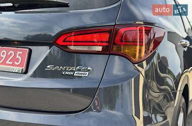 Позашляховик / Кросовер Hyundai Santa FE 2016 в 
