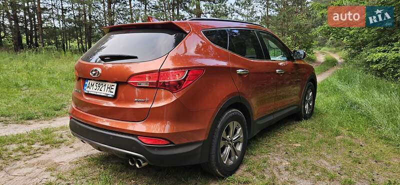 Внедорожник / Кроссовер Hyundai Santa FE 2015 в Житомире