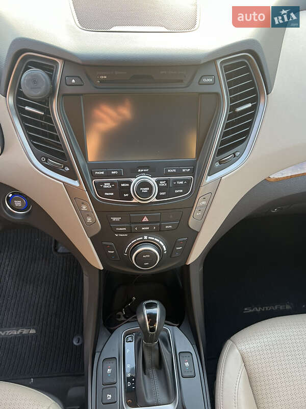 Позашляховик / Кросовер Hyundai Santa FE 2014 в Києві