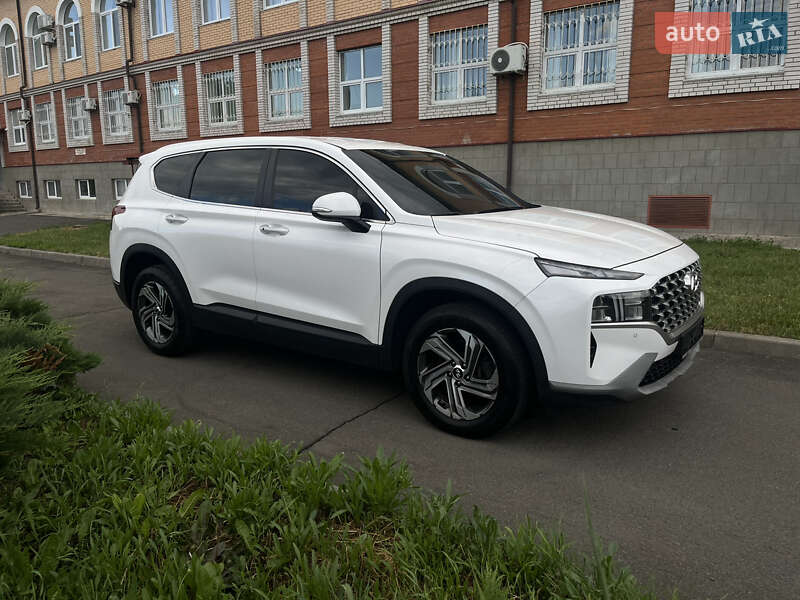 Позашляховик / Кросовер Hyundai Santa FE 2021 в Умані