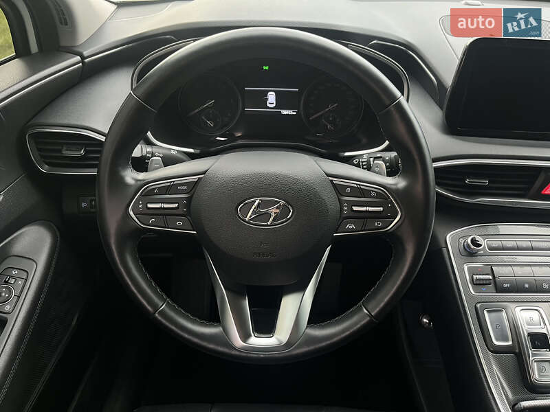 Позашляховик / Кросовер Hyundai Santa FE 2021 в Умані