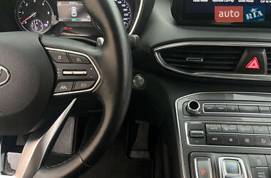 Внедорожник / Кроссовер Hyundai Santa FE 2021 в 