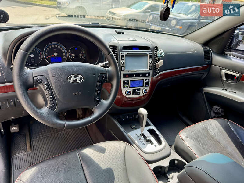 Позашляховик / Кросовер Hyundai Santa FE 2009 в Львові