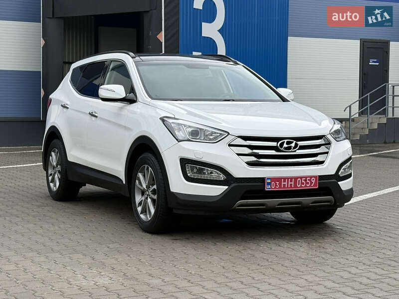 Внедорожник / Кроссовер Hyundai Santa FE 2014 в 