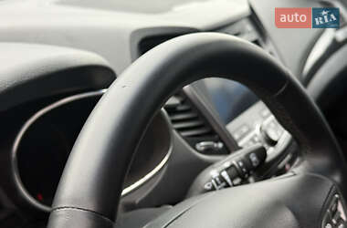 Внедорожник / Кроссовер Hyundai Santa FE 2014 в 