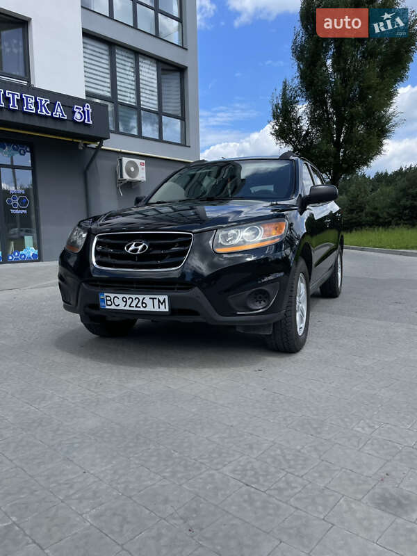Позашляховик / Кросовер Hyundai Santa FE 2010 в 
