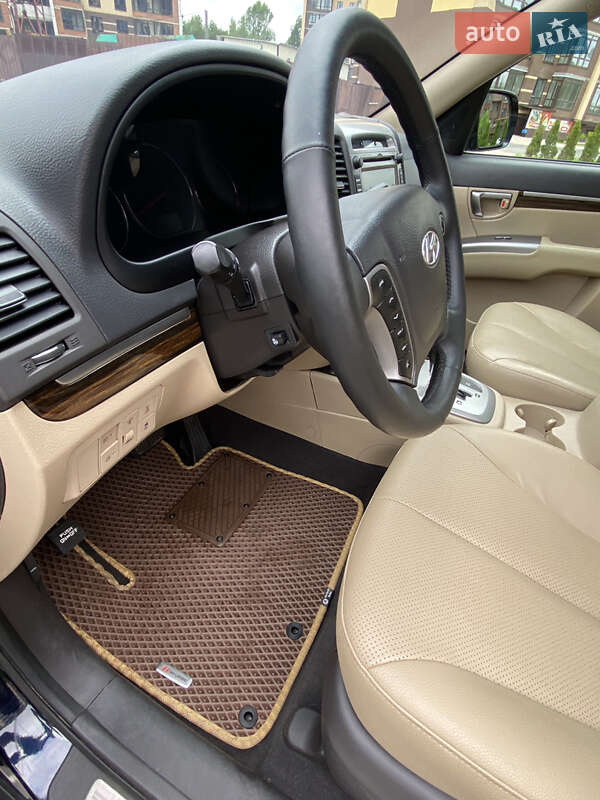 Внедорожник / Кроссовер Hyundai Santa FE 2012 в Носовке
