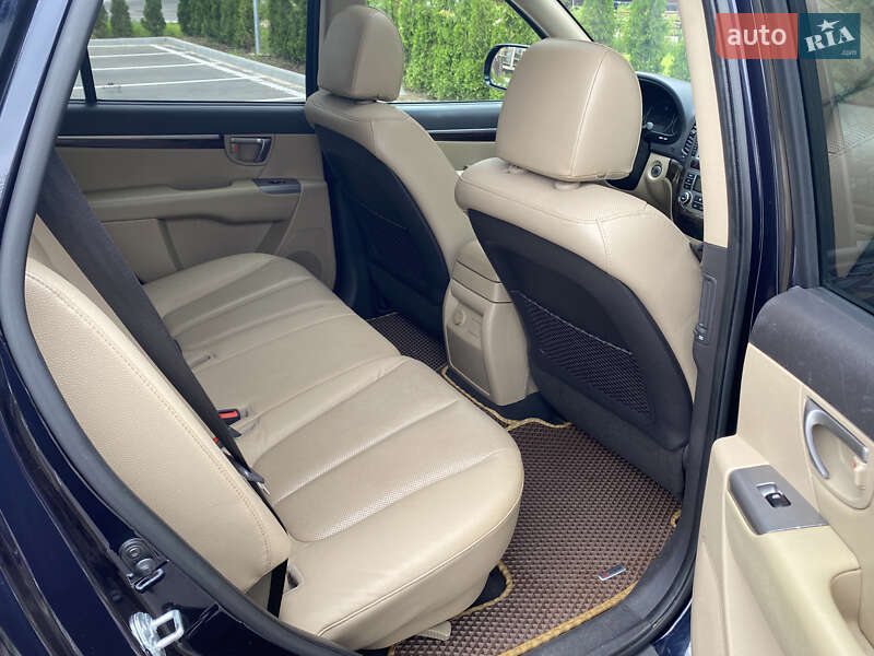Внедорожник / Кроссовер Hyundai Santa FE 2012 в Носовке