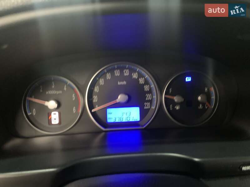 Позашляховик / Кросовер Hyundai Santa FE 2006 в Києві