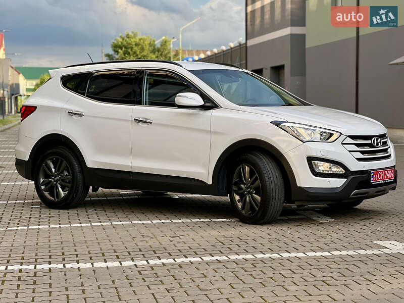 Позашляховик / Кросовер Hyundai Santa FE 2014 в Івано-Франківську