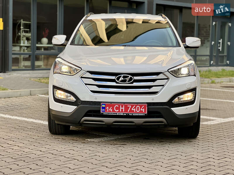 Позашляховик / Кросовер Hyundai Santa FE 2014 в Івано-Франківську