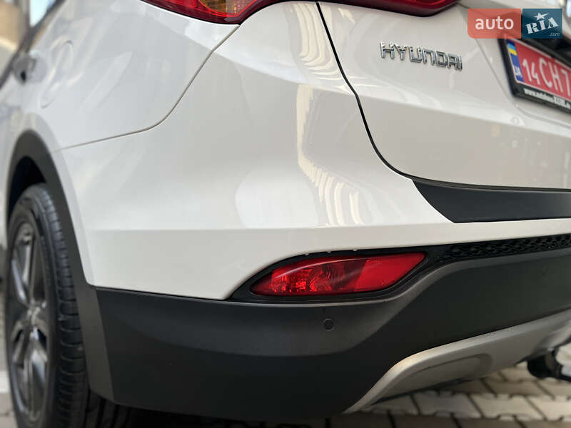 Позашляховик / Кросовер Hyundai Santa FE 2014 в Івано-Франківську