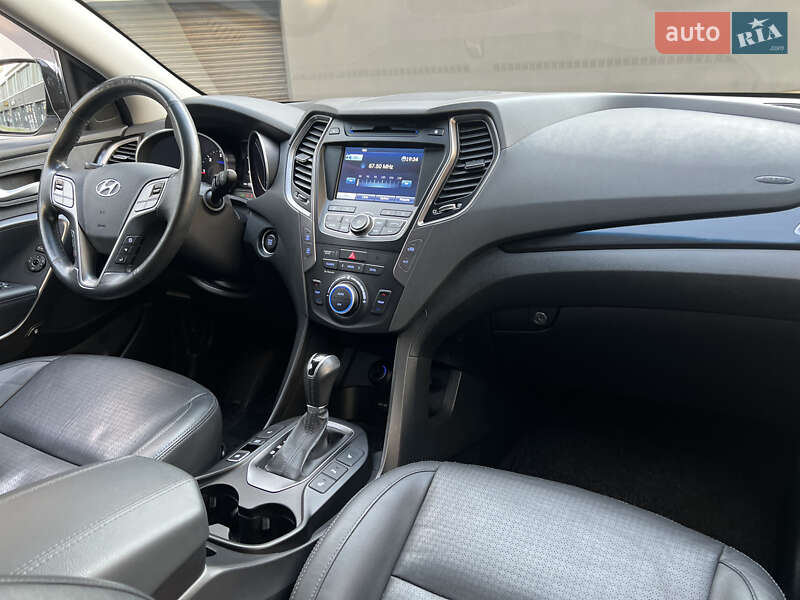 Позашляховик / Кросовер Hyundai Santa FE 2014 в Івано-Франківську