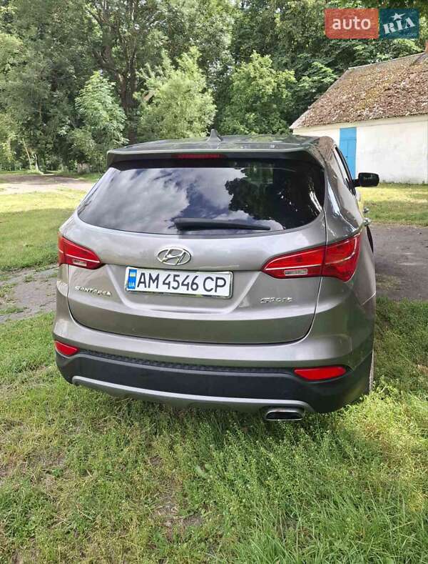 Позашляховик / Кросовер Hyundai Santa FE 2015 в Андрушівці