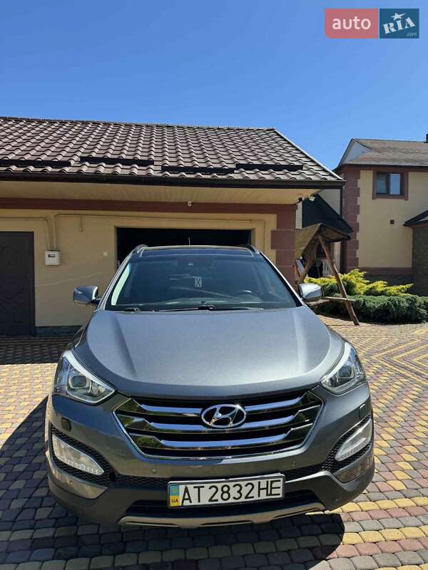 Позашляховик / Кросовер Hyundai Santa FE 2013 в Івано-Франківську