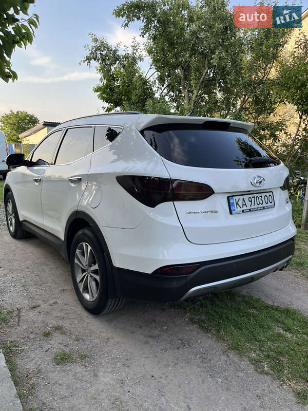Позашляховик / Кросовер Hyundai Santa FE 2015 в Ставищі
