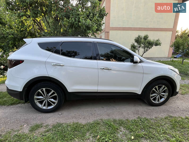 Позашляховик / Кросовер Hyundai Santa FE 2015 в Ставищі