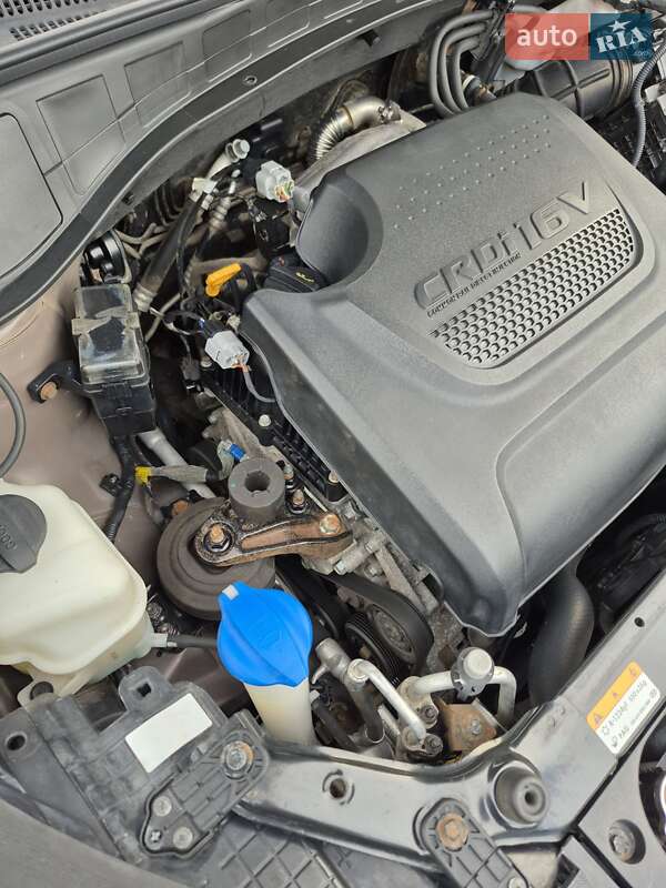 Внедорожник / Кроссовер Hyundai Santa FE 2014 в Нововолынске