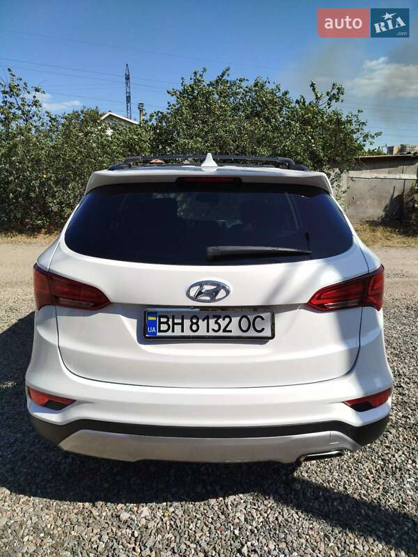 Позашляховик / Кросовер Hyundai Santa FE 2016 в Одесі