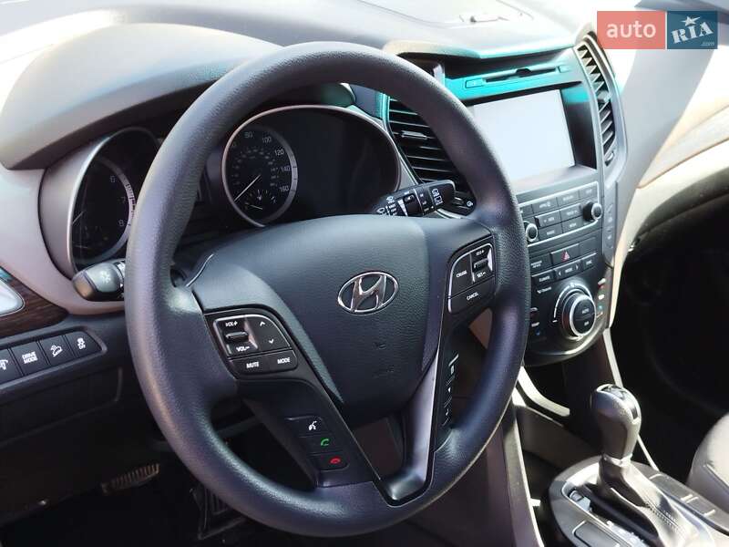 Позашляховик / Кросовер Hyundai Santa FE 2016 в Одесі