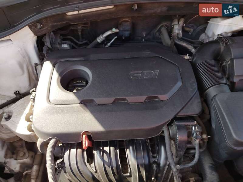 Позашляховик / Кросовер Hyundai Santa FE 2016 в Одесі