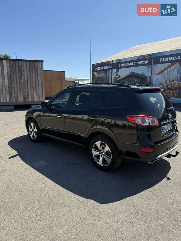 Позашляховик / Кросовер Hyundai Santa FE 2012 в Києві