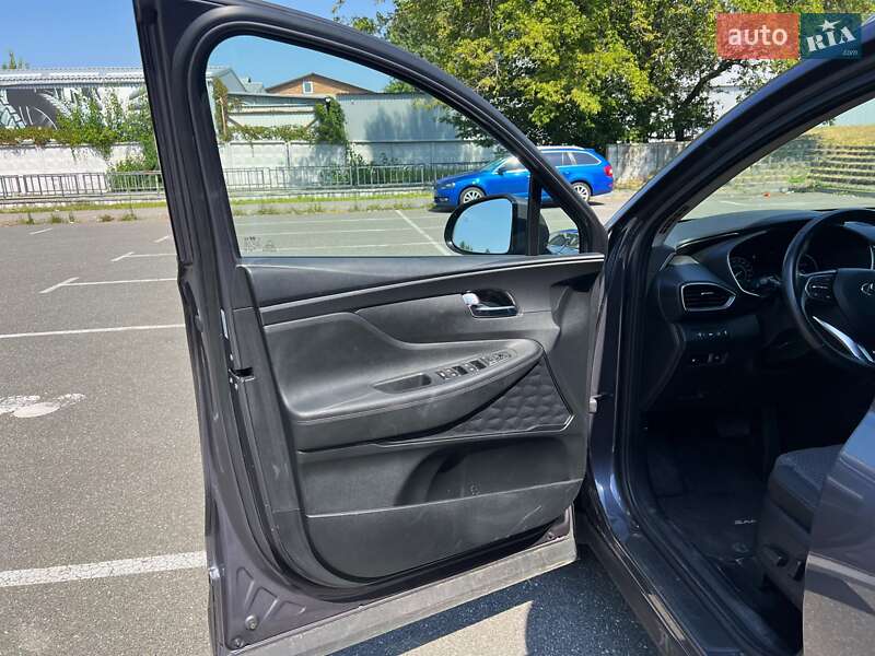 Внедорожник / Кроссовер Hyundai Santa FE 2022 в Киеве