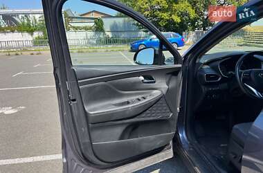Позашляховик / Кросовер Hyundai Santa FE 2022 в 