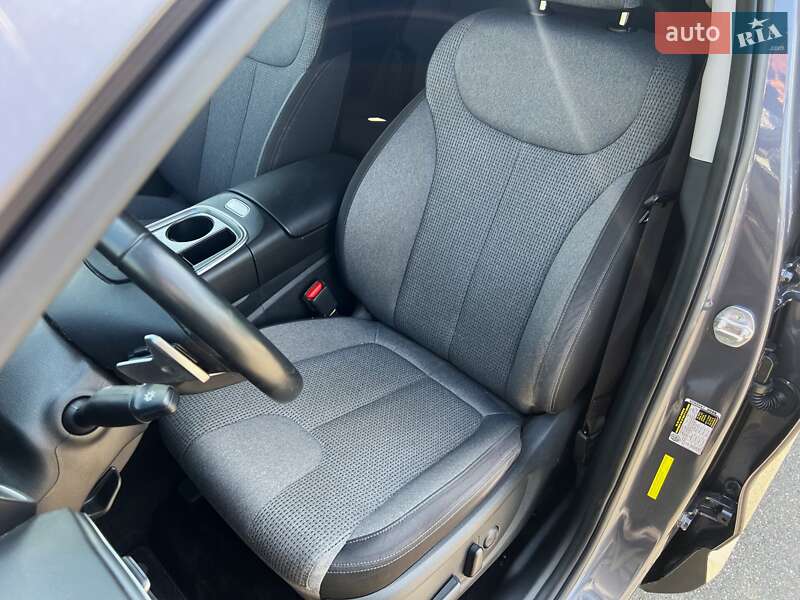 Внедорожник / Кроссовер Hyundai Santa FE 2022 в Киеве