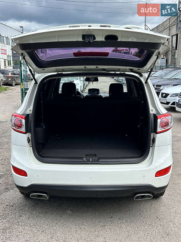 Внедорожник / Кроссовер Hyundai Santa FE 2011 в Сумах