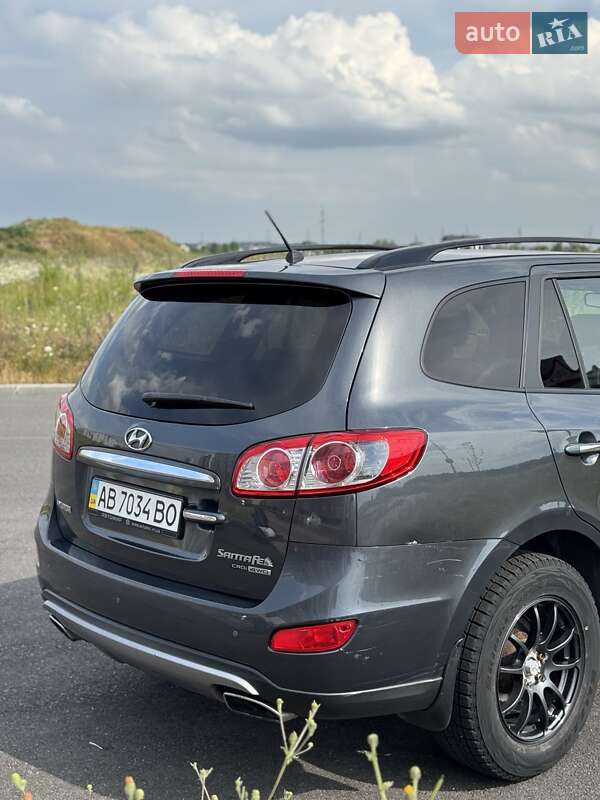 Внедорожник / Кроссовер Hyundai Santa FE 2012 в Виннице