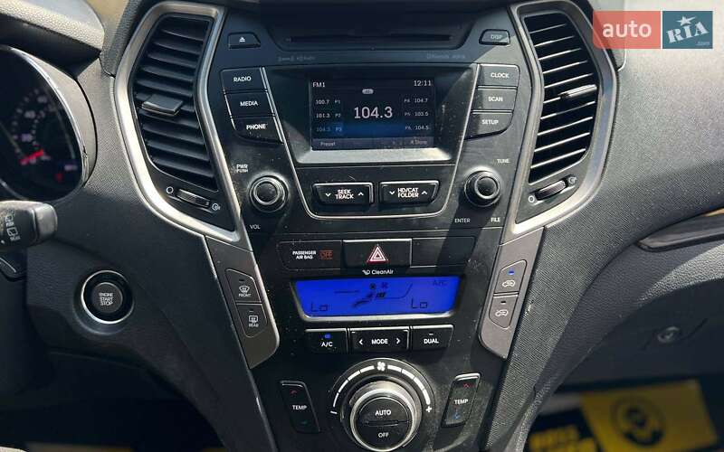 Внедорожник / Кроссовер Hyundai Santa FE 2013 в Ивано-Франковске