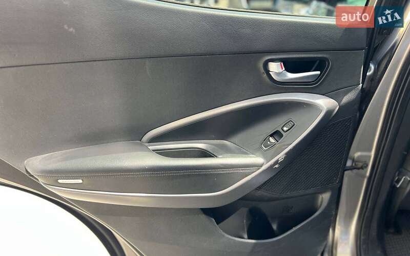 Внедорожник / Кроссовер Hyundai Santa FE 2013 в Ивано-Франковске